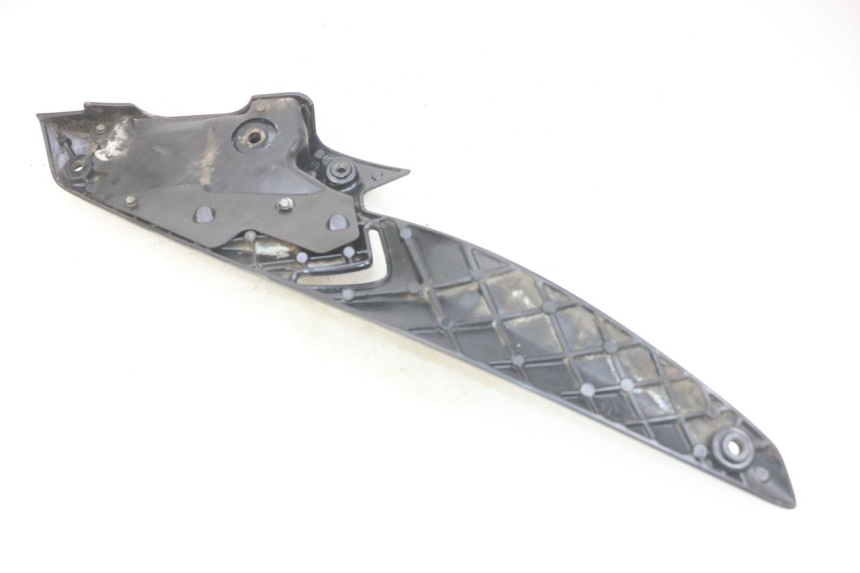 photo de RIGHT REAR FOOTREST MOUNTING PLATE GILERA NEXUS 125 (2007 - 2009) - Component detail