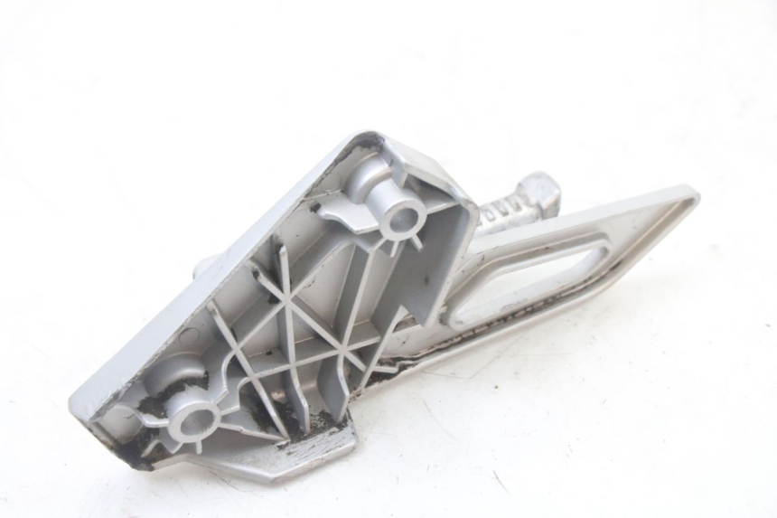 photo de REAR RIGHT FOOTREST MOUNT PEUGEOT SPEEDFIGHT 3 LC 2T 50 (2009 - 2015) - Product overview