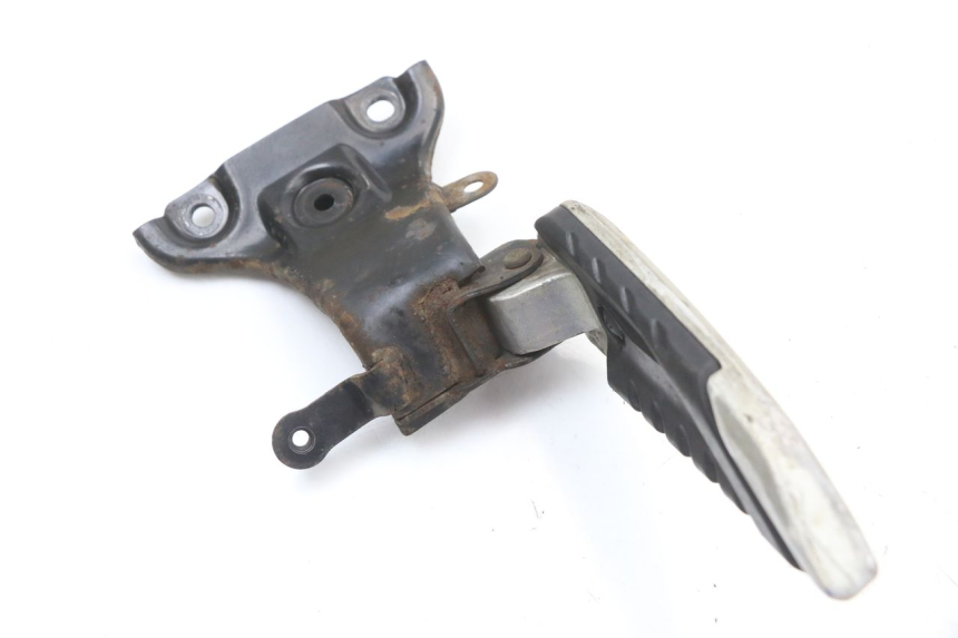 photo de REAR RIGHT FOOTREST MOUNT HONDA SH ABS 125 (2012 - 2017) - Zoom on usage condition