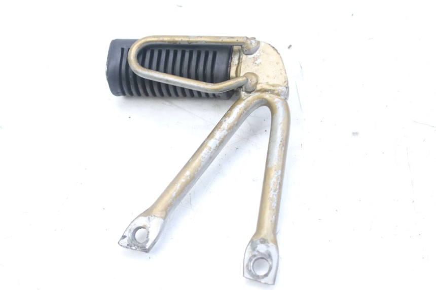 photo de REAR RIGHT FOOTREST BRACKET SUZUKI SMX SUPERMOTARD 50 (1996 - 2001) - Zoom on usage condition