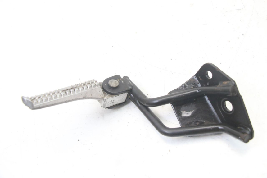 photo de REAR RIGHT FOOTREST MOUNT GILERA STALKER 50 (1997 - 2005) - Alternative perspective