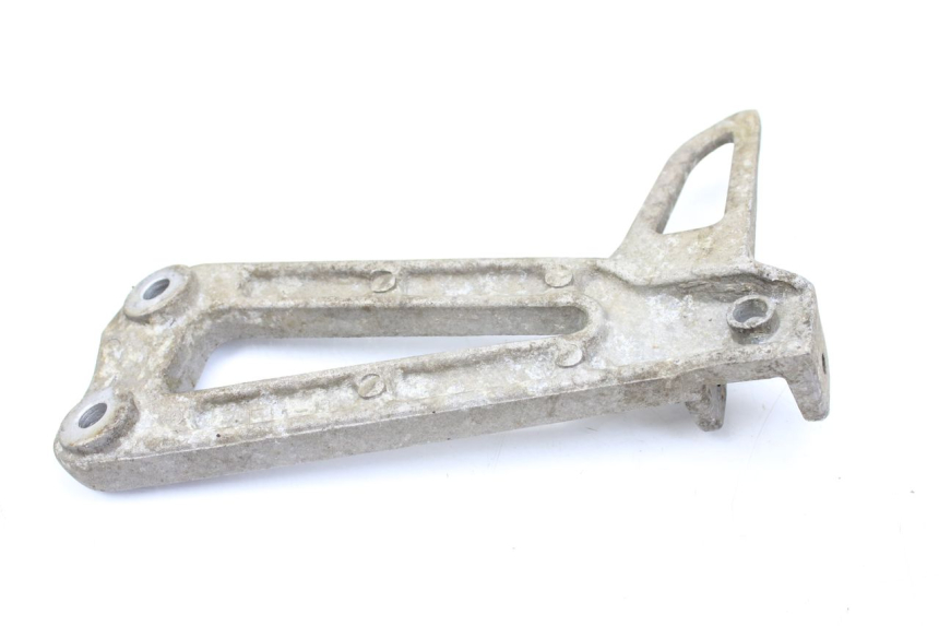 photo de RIGHT REAR FOOTREST MOUNTING PLATE YAMAHA TDR DELTABOX 125 (1997 - 2003) - Zoom on usage condition