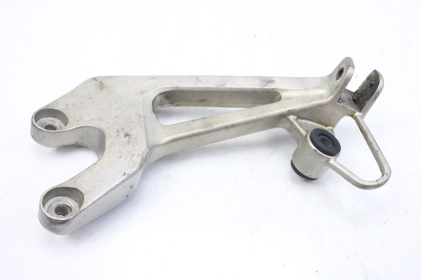 photo de RIGHT REAR FOOTREST MOUNTING PLATE HONDA VFR FI RC46 800 (1998 - 2001) - Alternative perspective