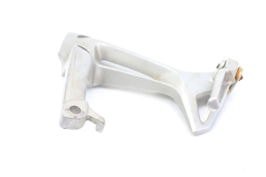 photo de RIGHT REAR FOOTREST MOUNTING PLATE HONDA VFR VTEC RC46 800 (2002 - 2013) - Main view