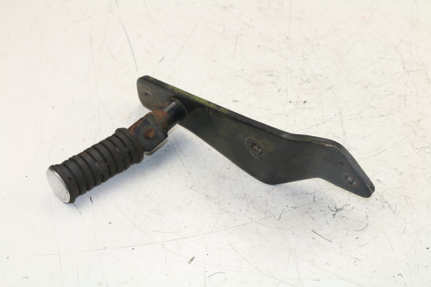 photo de REAR RIGHT FOOTREST MOUNT YAMAHA VIRAGO 125 (1996 - 2003) - Product overview