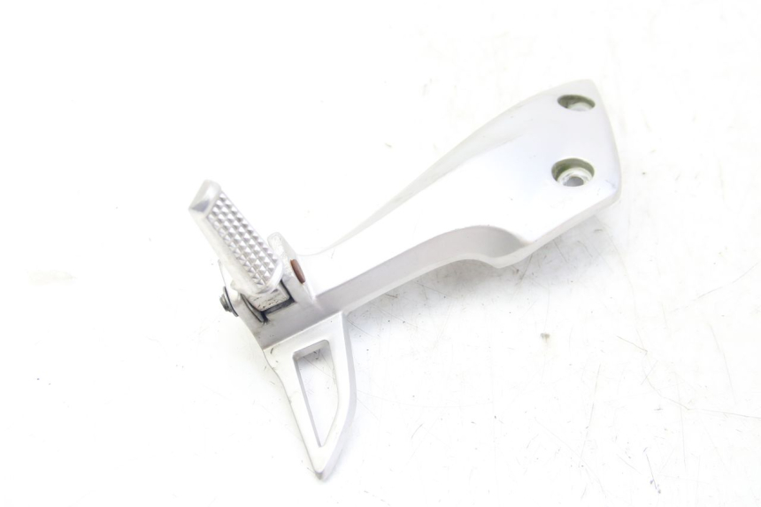 photo de REAR RIGHT FOOTREST BRACKET HONDA VISION NSC R 50 (2013 - 2015) - Technical close-up