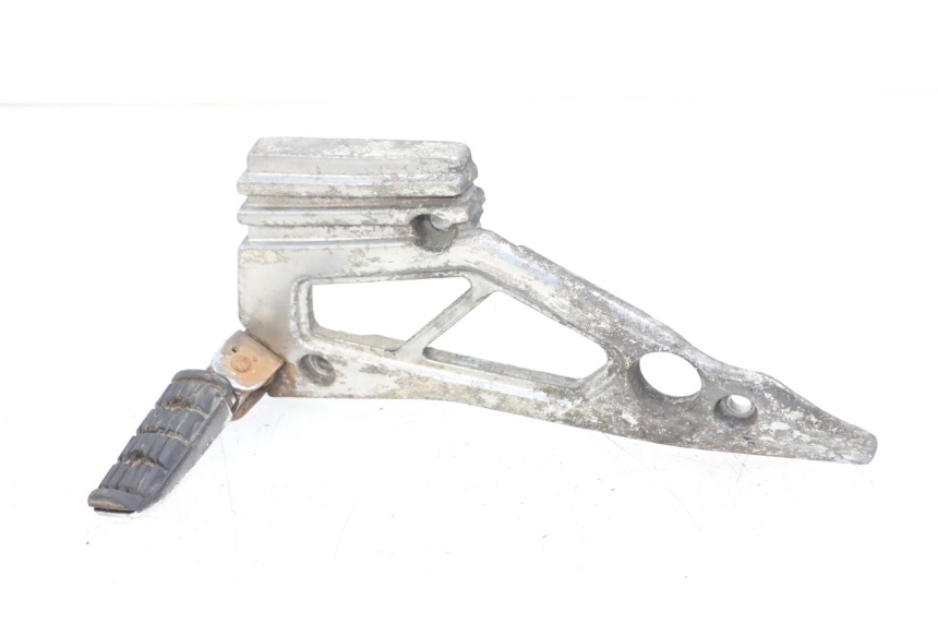 photo de REAR RIGHT FOOTREST MOUNT YAMAHA XJ F 900 (1983 - 1994) - Main view