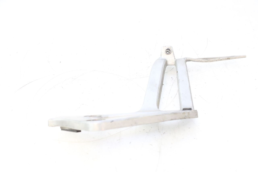 photo de REAR RIGHT FOOTREST MOUNT HONDA XRV AFRICA TWIN 750 (1990 - 1992) - Markings and original references