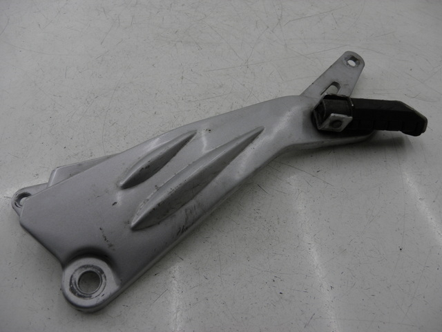 photo de REAR RIGHT FOOTREST MOUNT YAMAHA YBR CUSTOM 125 (2008 - 2010) - Main view