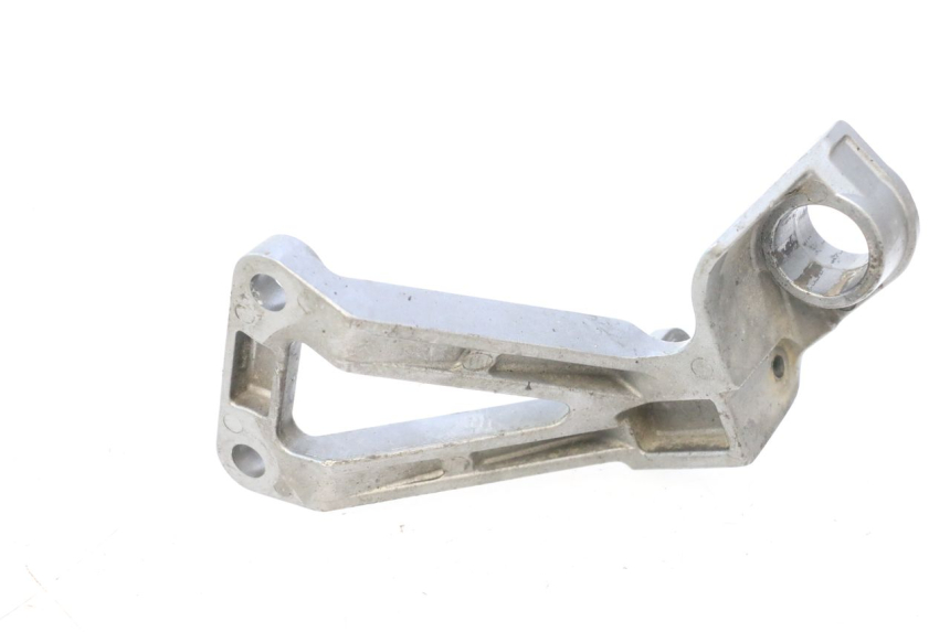 photo de RIGHT REAR FOOTREST MOUNTING PLATE KAWASAKI ZX-6R ZX6R 600 (1995 - 1997) - Alternative perspective