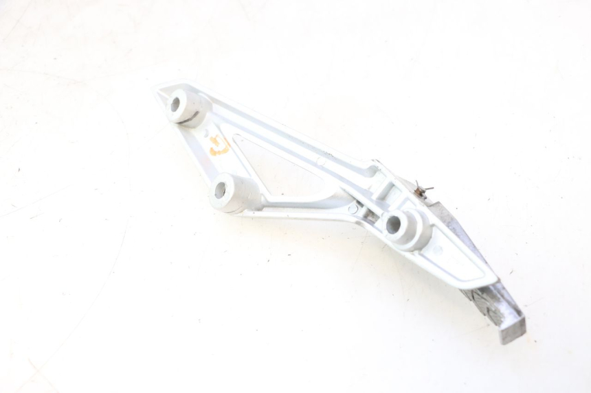 photo de REAR LEFT FOOTREST MOUNT MASH BIBOP 2.0 50 (2021 - 2026) - Alternative perspective