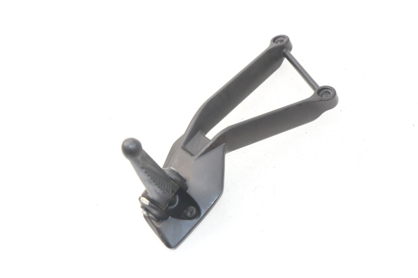 photo de REAR LEFT FOOTREST MOUNT MV AGUSTA BRUTALE R WALLY 910 (2008 - 2008) - Product overview