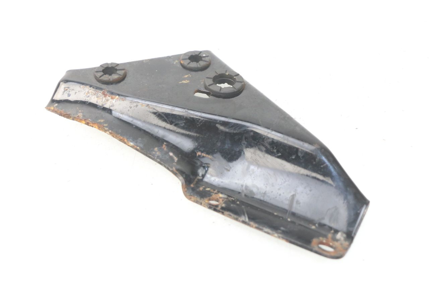 photo de REAR LEFT FOOTREST MOUNT HONDA CA REBEL 125 (1995 - 2001) - Component detail