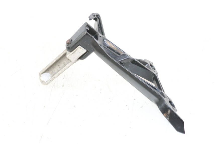 photo de REAR LEFT FOOTREST MOUNT EBROH BRAVO GLE 1 (2020 - 2024) - Alternative perspective