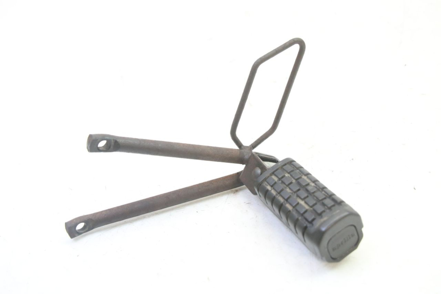 photo de REAR LEFT FOOTREST MOUNT APRILIA ETX 125 (1998 - 2002) - Main view