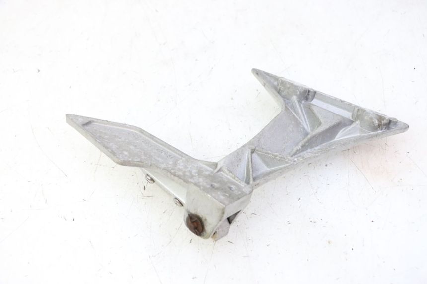 photo de REAR LEFT FOOTREST MOUNT STAHO FH 50 (2018 - 2019) - Technical close-up