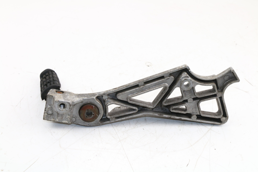 photo de REAR LEFT FOOTREST MOUNT YAMAHA FZX FAZER 750 (1987 - 1998) - Distinctive features