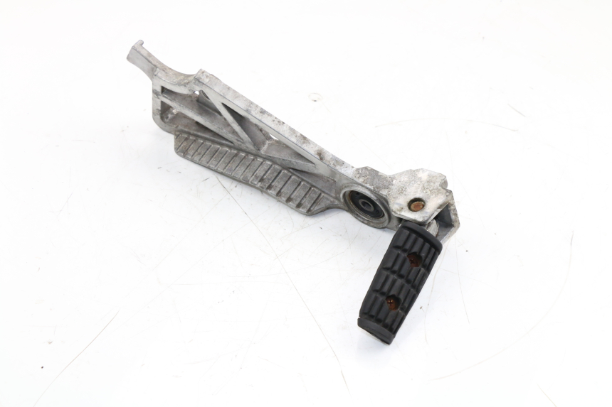 photo de REAR LEFT FOOTREST MOUNT YAMAHA FZX FAZER 750 (1987 - 1998) - Technical close-up