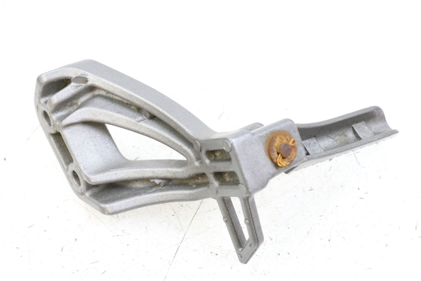 photo de REAR LEFT FOOTREST MOUNT NECO GPX LC 2T 50 (2014 - 2018) - Alternative perspective