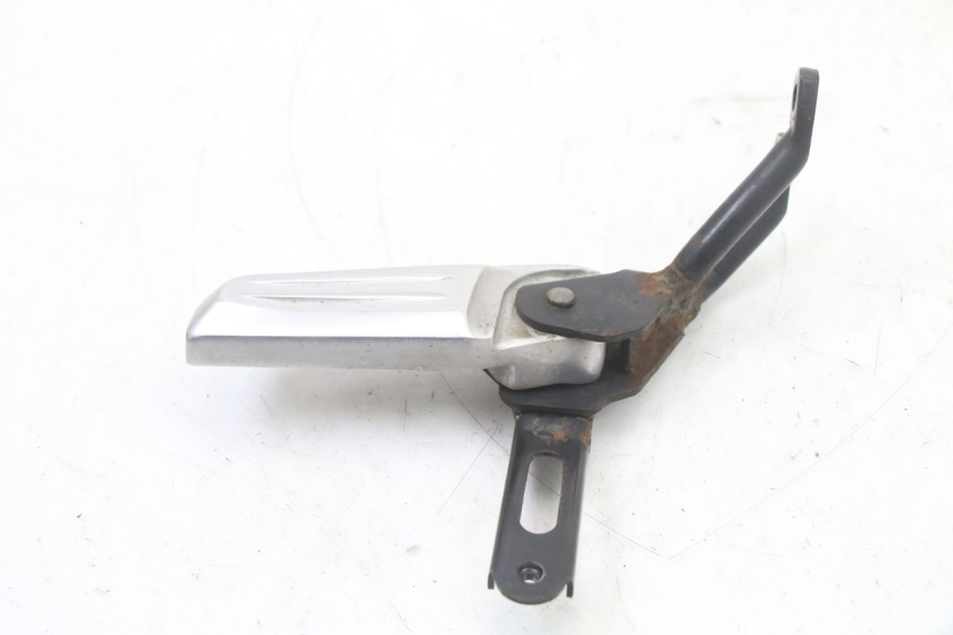 photo de REAR LEFT FOOTREST MOUNT HONDA PCX (JF57/JF64) 125 (2014 - 2018) - Component detail