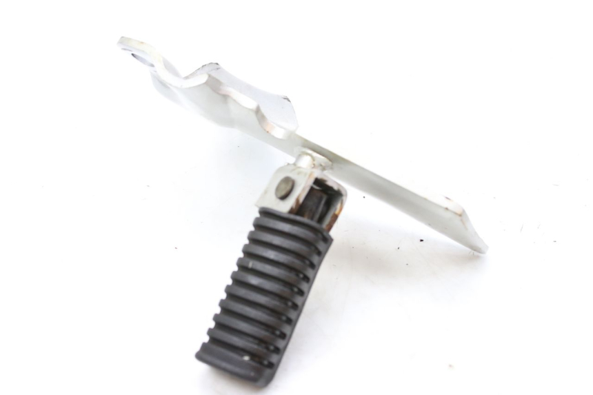 photo de LEFT REAR FOOTREST MOUNTING PLATE SYM HUSKY 125 (1999 - 2005) - Component detail