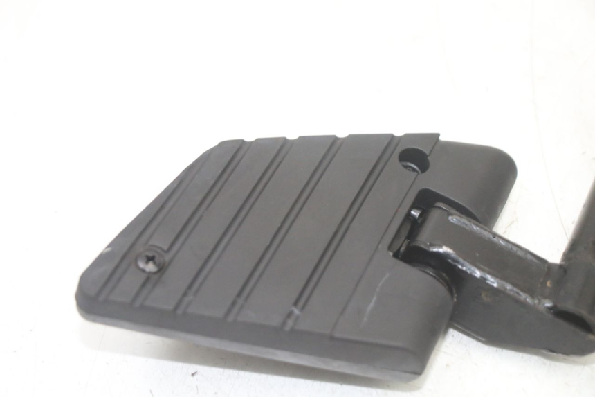 photo de REAR LEFT FOOTREST MOUNT KYMCO PEOPLE S 125 (2000 - 2008) - Component detail