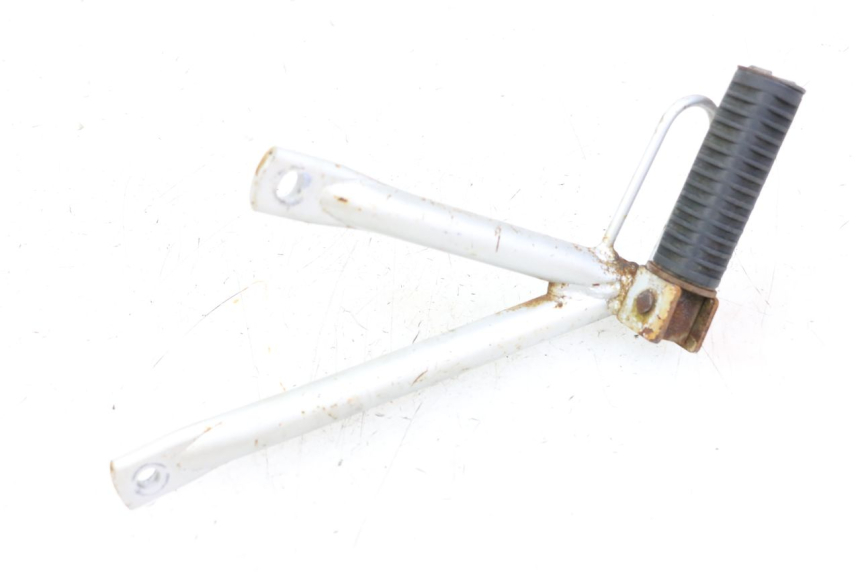 photo de REAR LEFT FOOTREST MOUNT KYMCO STRYKER OFF ROAD 125 (1999 - 2005) - Zoom on usage condition