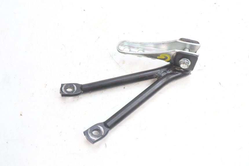 photo de REAR LEFT FOOTREST MOUNT RIEJU MRT PRO SUPERMOTARD 50 (2007 - 2018) - Technical close-up
