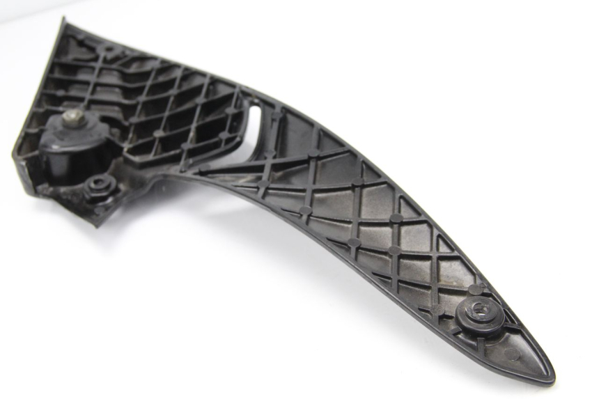 photo de REAR LEFT FOOTREST BRACKET GILERA NEXUS 125 (2009 - 2013) - Alternative perspective