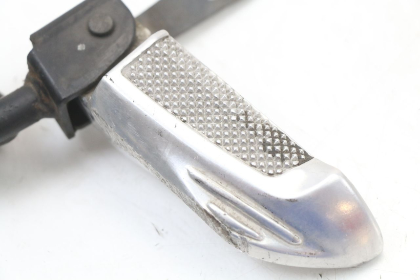 photo de REAR LEFT FOOTREST MOUNT HONDA NHX LEAD 110 (2008 - 2010) - Component detail