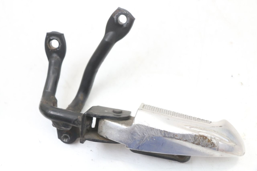 photo de REAR LEFT FOOTREST MOUNT HONDA NHX LEAD 110 (2008 - 2010) - Fixing points details