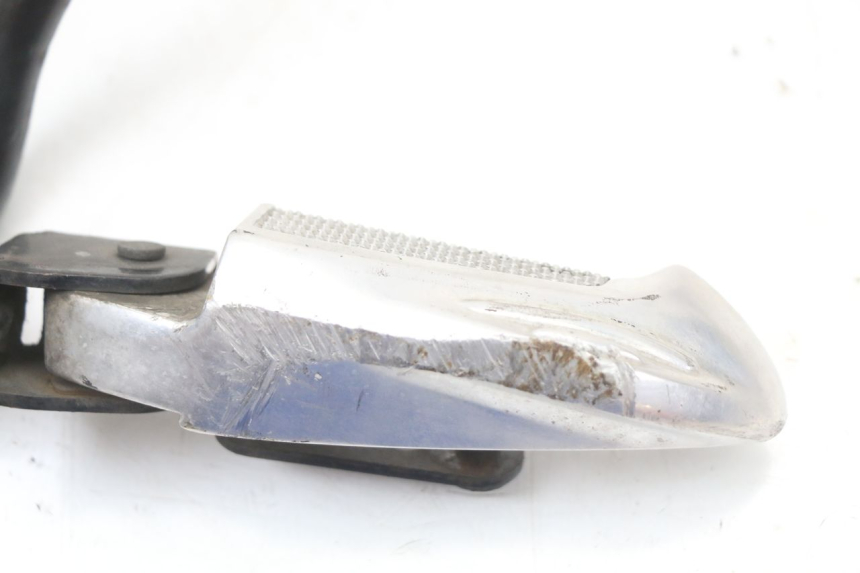 photo de REAR LEFT FOOTREST MOUNT HONDA NHX LEAD 110 (2008 - 2010) - Surface and material condition