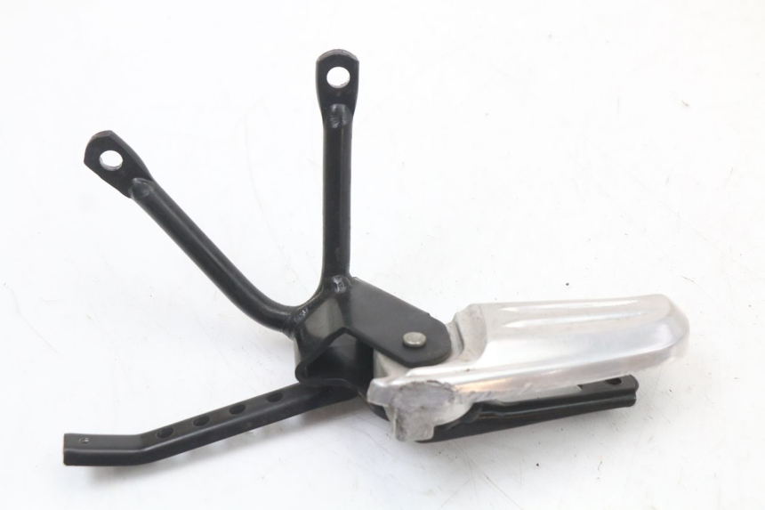 photo de REAR LEFT FOOTREST MOUNT HONDA PCX (JF28) 125 (2009 - 2011) - Main view