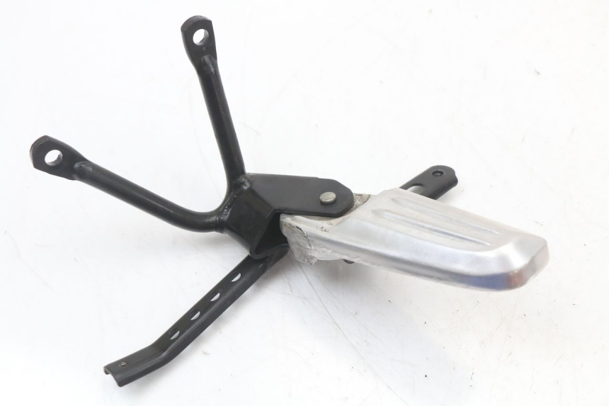photo de REAR LEFT FOOTREST MOUNT HONDA PCX (JF28) 125 (2009 - 2011) - Component detail
