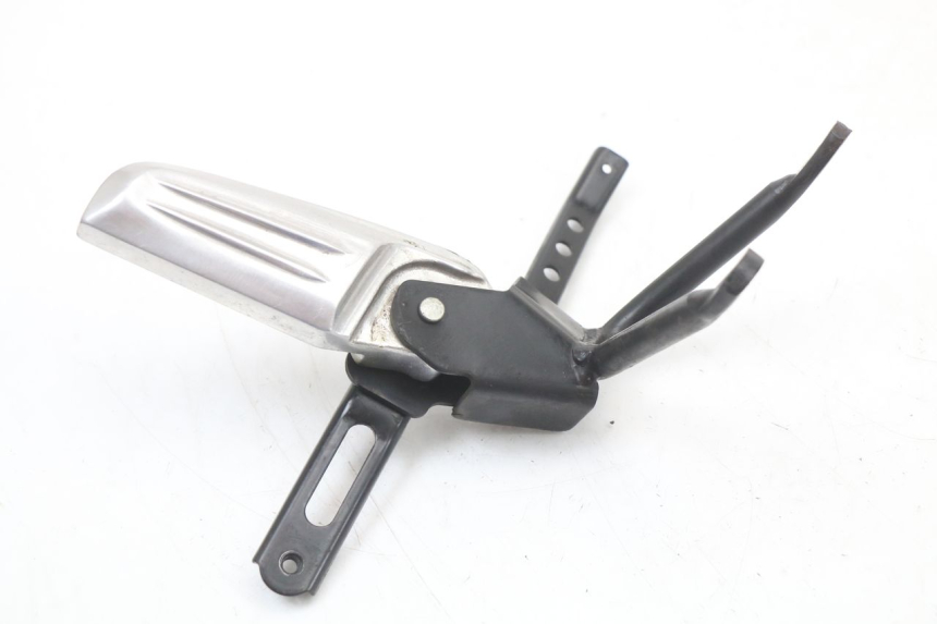 photo de REAR LEFT FOOTREST MOUNT HONDA PCX (JF28) 125 (2009 - 2011) - Technical close-up