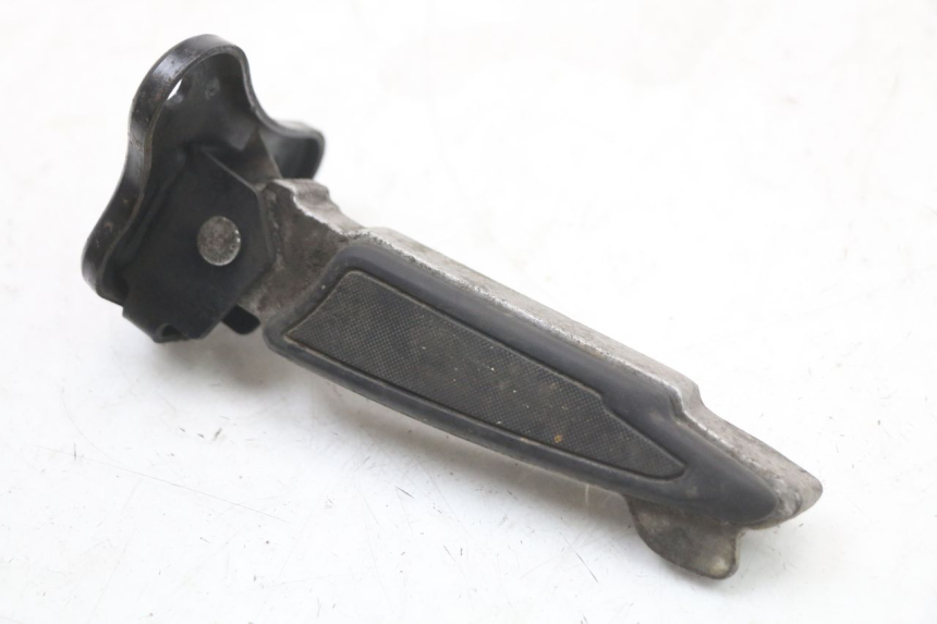 photo de REAR LEFT FOOTREST MOUNT PEUGEOT DJANGO 125 (2014 - 2017) - Main view