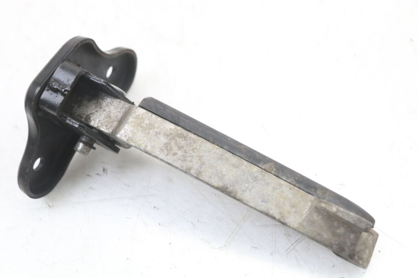 photo de REAR LEFT FOOTREST MOUNT PEUGEOT DJANGO 125 (2014 - 2017) - Component detail