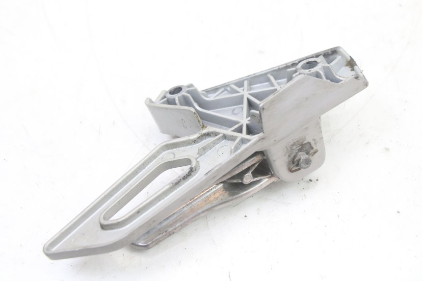 photo de REAR LEFT FOOTREST MOUNT PEUGEOT SPEEDFIGHT 3 LC 2T 50 (2009 - 2015) - Fixing points details