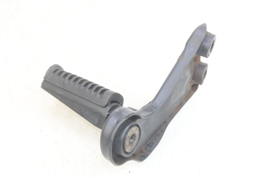 photo de REAR LEFT FOOTREST BRACKET YAMASAKI ROADSTER 50 (2013 - 2018) - Technical close-up
