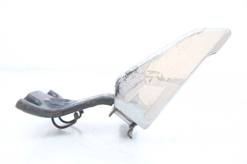 photo de REAR LEFT FOOTREST MOUNT HONDA SH ABS 125 (2012 - 2017) - Zoom on usage condition