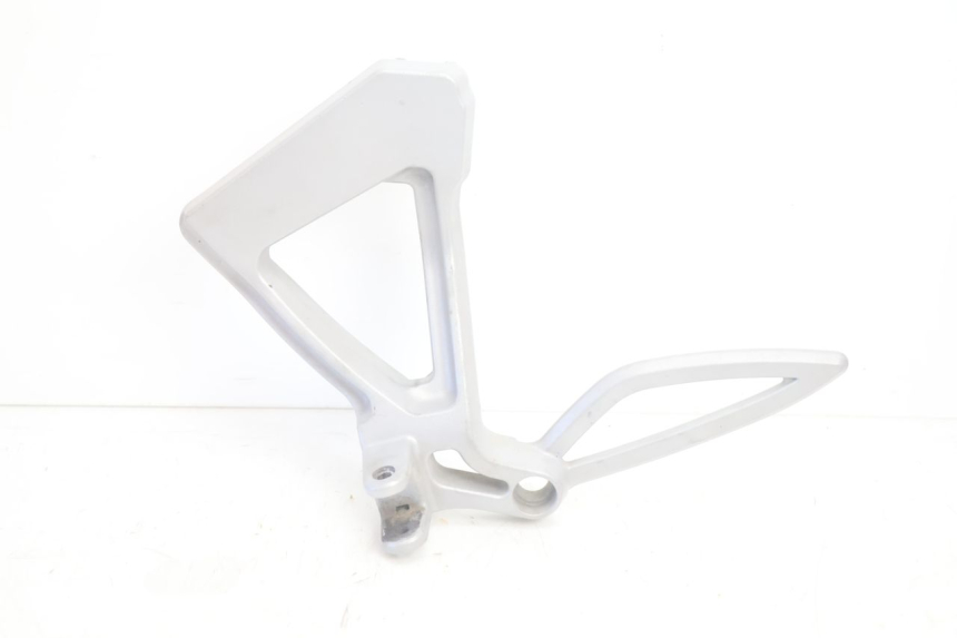 photo de REAR LEFT FOOTREST MOUNT CAN-AM SPYDER RS 1000 (2008 - 2012) - Main view
