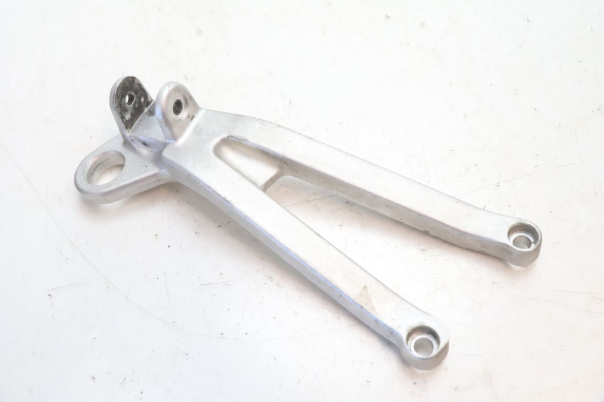 photo de REAR LEFT FOOTREST MOUNT DUCATI SS IE DS CARENEE 1000 (2002 - 2006) - Component detail