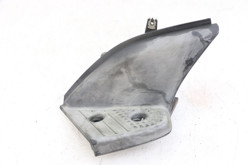 photo de LEFT REAR FOOTREST MOUNTING PLATE MBK STUNT NAKED 50 (2004 - 2018) - Component detail