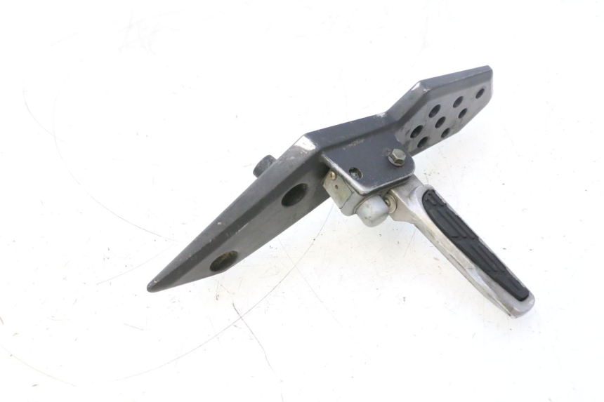 photo de REAR LEFT FOOTREST MOUNT KYMCO SUPER 8 2T 50 (2007 - 2013) - Main view