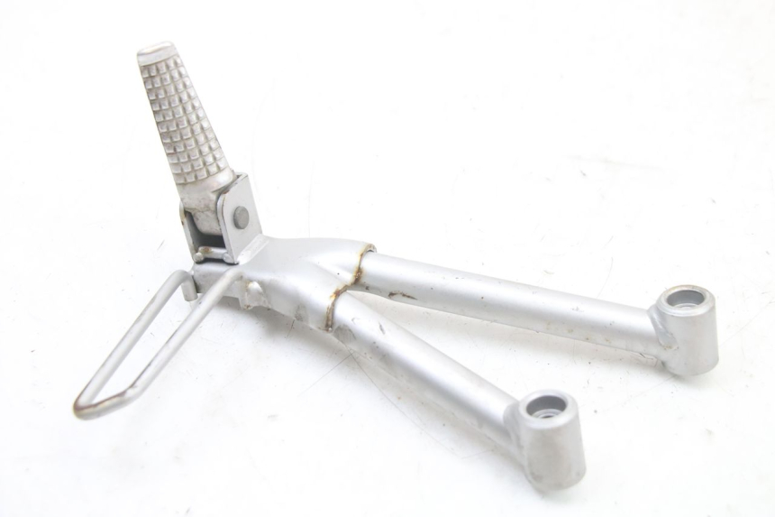 photo de LEFT REAR FOOTREST MOUNT SUZUKI GSF S BANDIT 600 (2000 - 2004) - Component detail