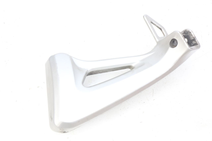 photo de LEFT REAR FOOTREST MOUNT SUZUKI SV N 650 (1999 - 2002) - Component detail