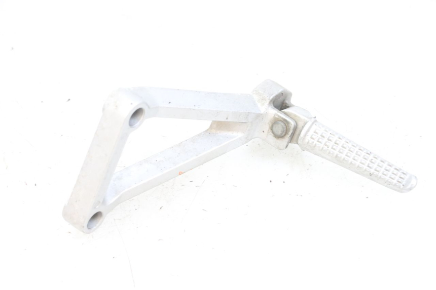 photo de LEFT REAR FOOTREST MOUNTING PLATE DAELIM VJ ROADWIN FI 125 (2008 - 2017) - Main view