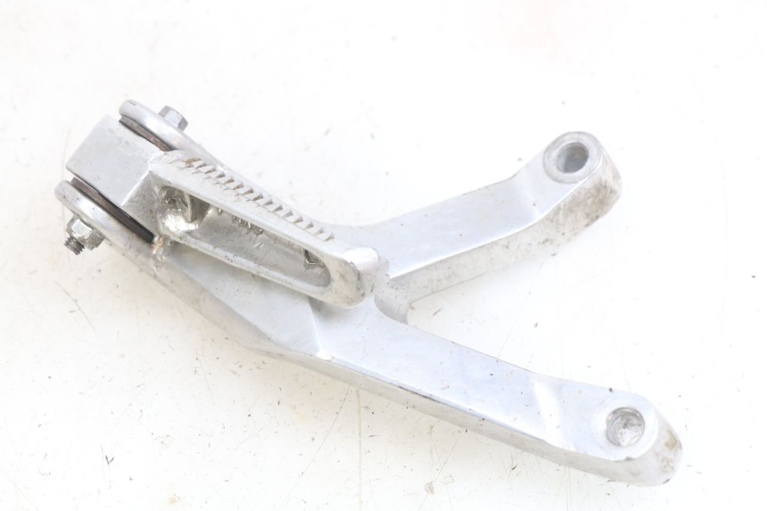 photo de LEFT REAR FOOTREST MOUNT YAMAHA YZF R THUNDERCAT 600 (1996 - 2003) - Component detail