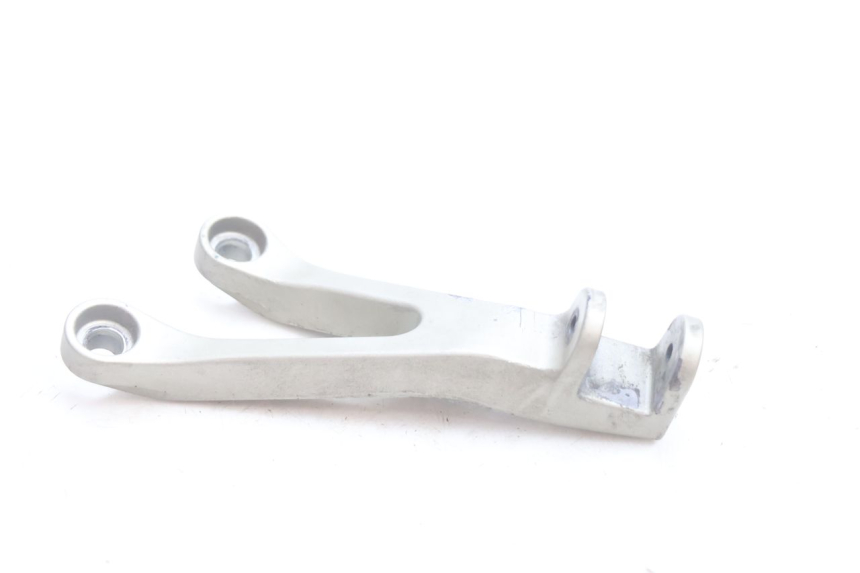 photo de REAR LEFT FOOTREST MOUNT KAWASAKI ZX-6R ZX6R 600 (2000 - 2002) - Component detail