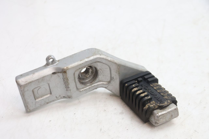 photo de FRONT RIGHT FOOTREST MOUNT PEUGEOT 103 SPX CLIP 50 (1989 - 1992) - Main view